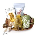 Tea and cookies gift basket olive