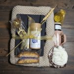 Wheat mug with wheat blanket, tea gift box